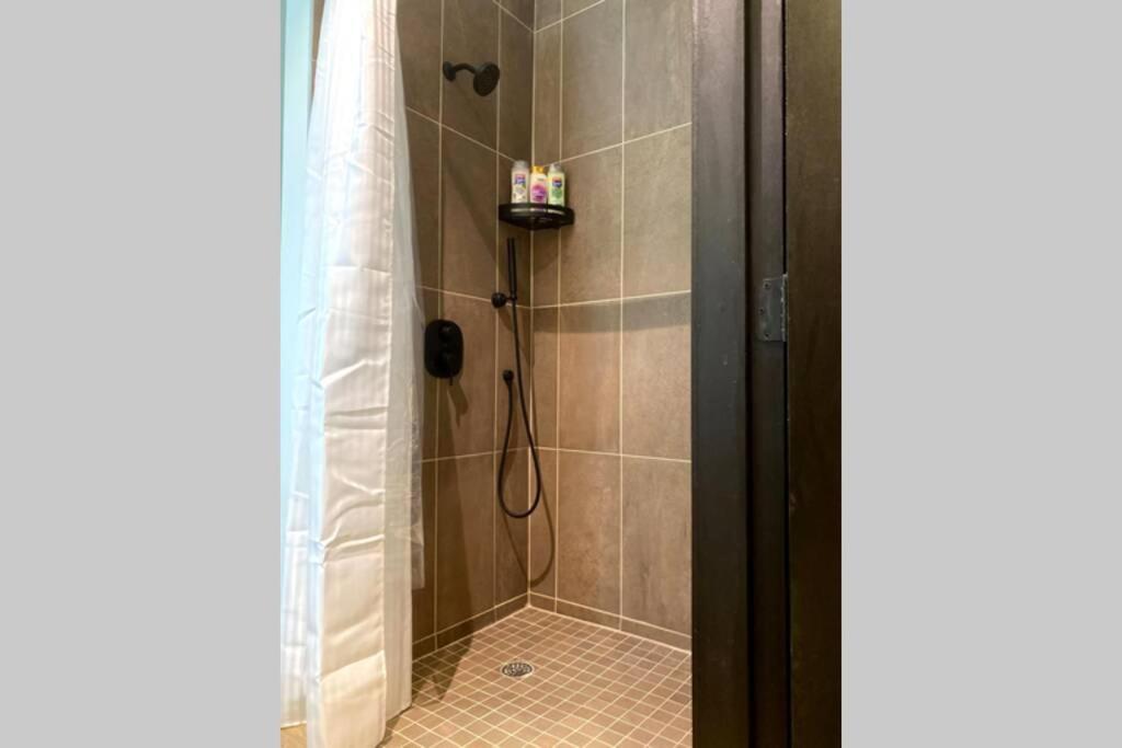 3E-Spacious 2 Bedroom In Oakland, Sleeps 8 Pittsburgh Esterno foto